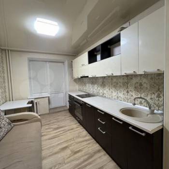 Продается 1-комнатная квартира, 36,8 м²