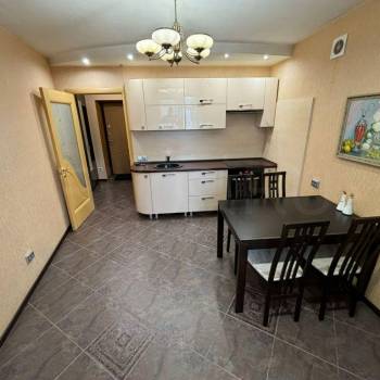 Продается 1-комнатная квартира, 35 м²