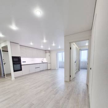 Продается Многокомнатная квартира, 68 м²