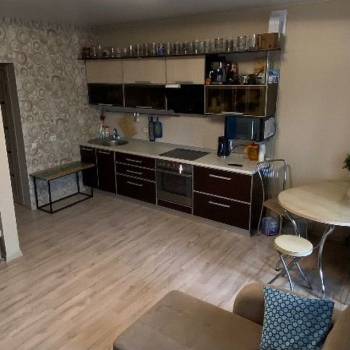 Продается 1-комнатная квартира, 44 м²