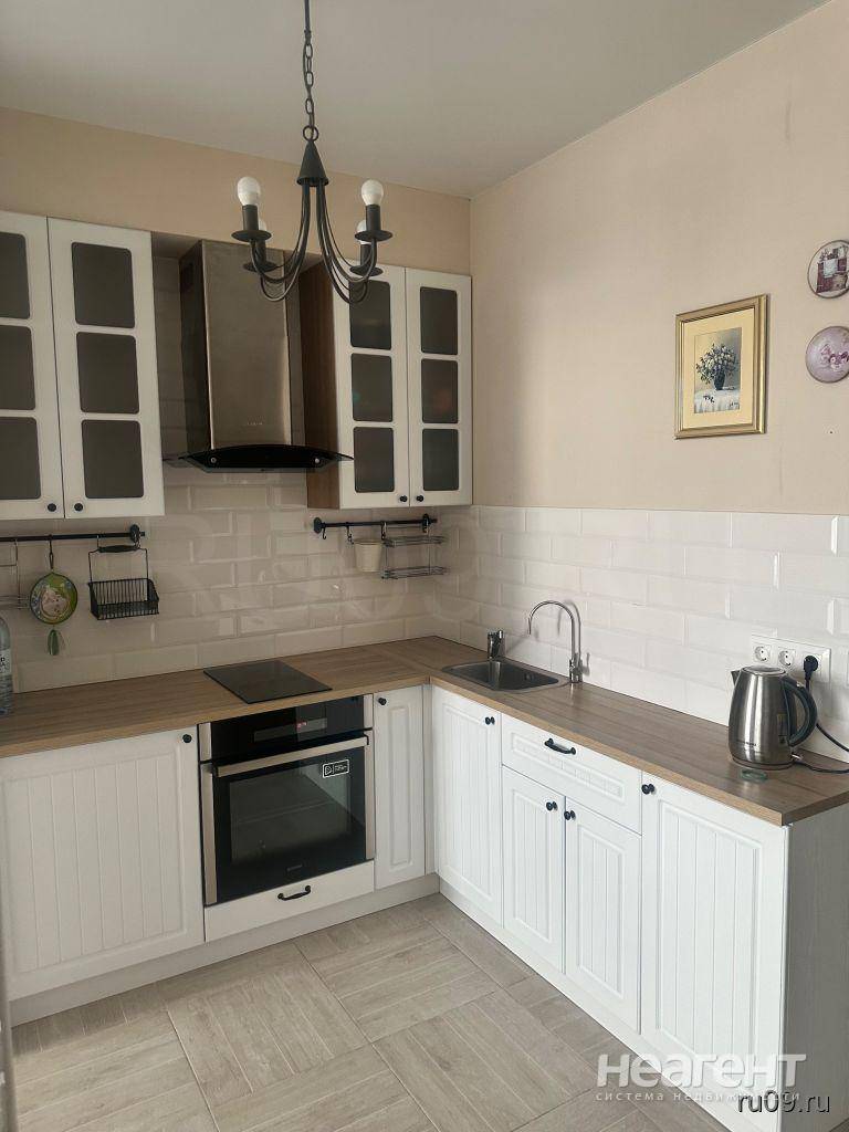 Сдаю 2-х ком. квартиру, Кировский (ул. Советская), без посредников