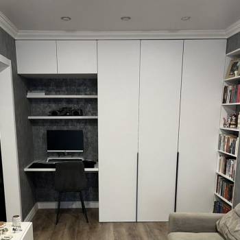 Продается 1-комнатная квартира, 42,5 м²