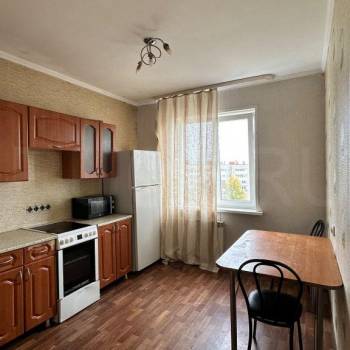 Продается Многокомнатная квартира, 70 м²