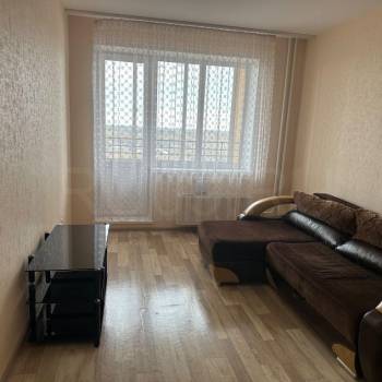 Сдается 1-комнатная квартира, 38 м²