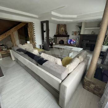 Продается Дом, 240 м²