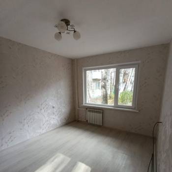 Продается Многокомнатная квартира, 58 м²