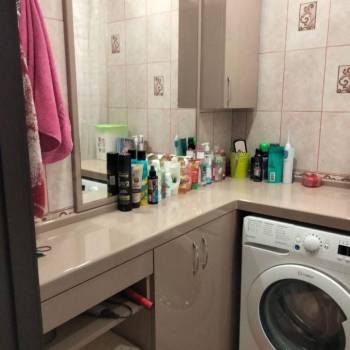 Продается Многокомнатная квартира, 70 м²