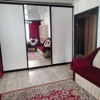 Продается Многокомнатная квартира, 70 м²