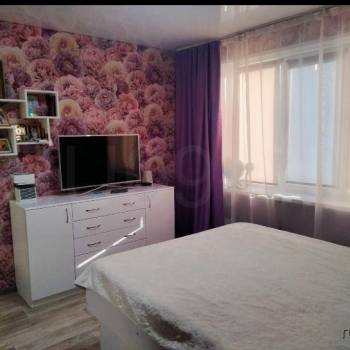 Продается Многокомнатная квартира, 70 м²