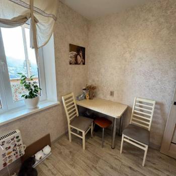 Продается 1-комнатная квартира, 38 м²