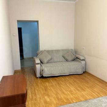 Сдается 1-комнатная квартира, 44 м²