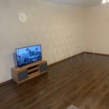 Продается 1-комнатная квартира, 54 м²