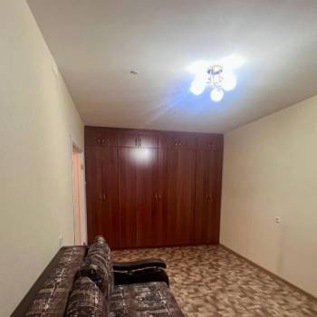 Продается 1-комнатная квартира, 35 м²