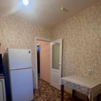 Продается 1-комнатная квартира, 35 м²