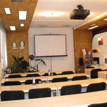 Сдается Нежилое помещение, 114 м²