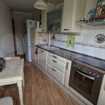 Продается Многокомнатная квартира, 76,1 м²