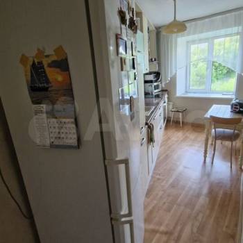 Продается Многокомнатная квартира, 76,1 м²