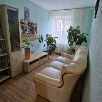 Продается Многокомнатная квартира, 76,1 м²