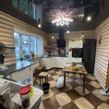 Продается Дом, 350 м²