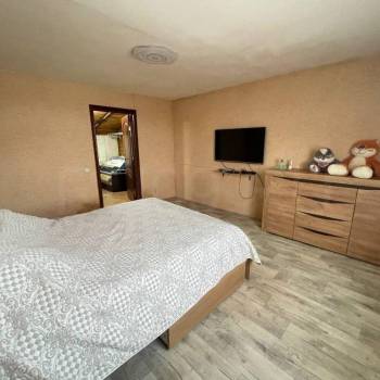 Продается Дом, 350 м²