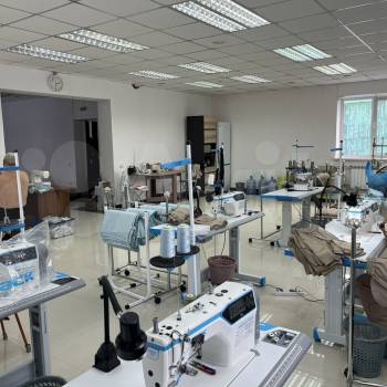 Сдается Нежилое помещение, 300 м²