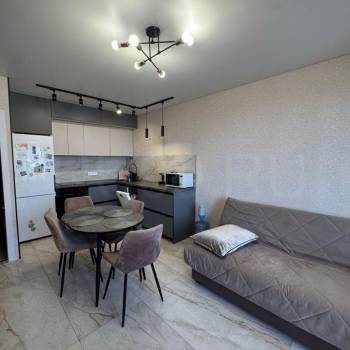Продается Многокомнатная квартира, 85 м²