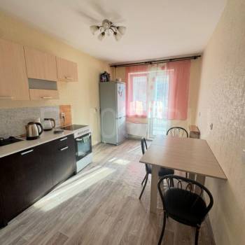 Сдается 1-комнатная квартира, 42 м²