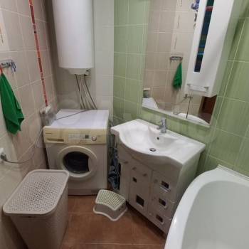 Продается 1-комнатная квартира, 49,7 м²