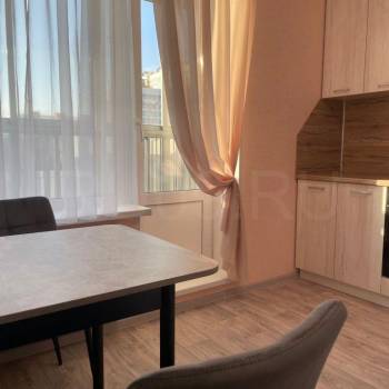 Сдается 1-комнатная квартира, 38 м²