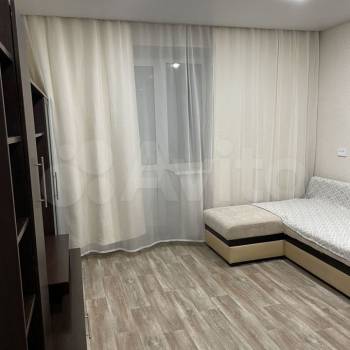 Сдается 1-комнатная квартира, 38 м²