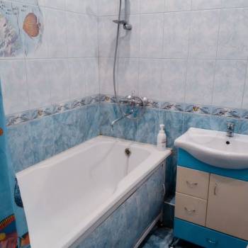 Продается Многокомнатная квартира, 92,5 м²