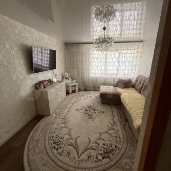 Продается 1-комнатная квартира, 37 м²