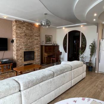 Продается Многокомнатная квартира, 119 м²