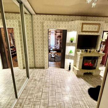 Продается 2-х комнатная квартира, 62 м²