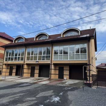 Продается Дом, 205 м²