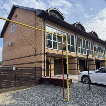 Продается Дом, 205 м²