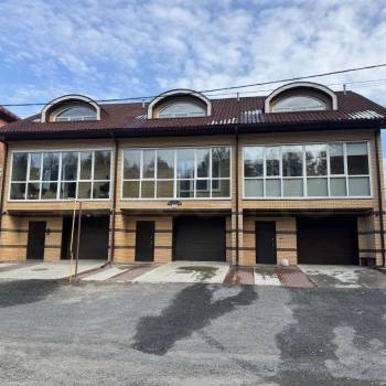 Продается Дом, 205 м²