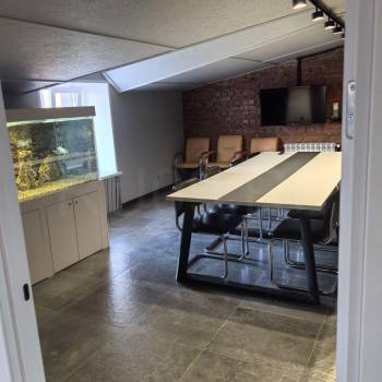 Сдается Нежилое помещение, 330 м²