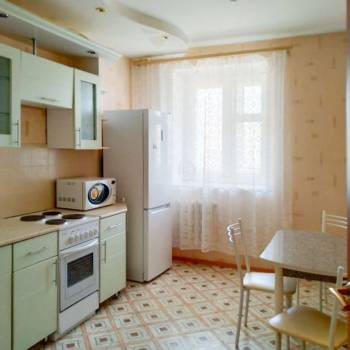 Сдается 1-комнатная квартира, 43 м²