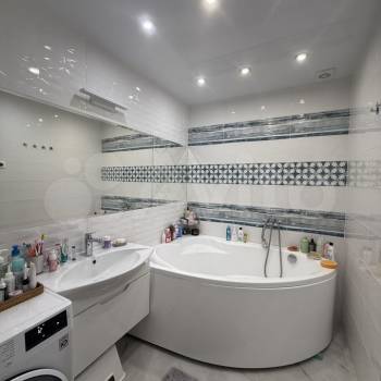 Продается 3-х комнатная квартира, 74 м²