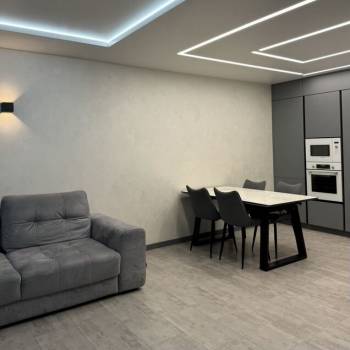 Продается Многокомнатная квартира, 111 м²