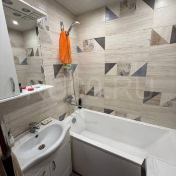 Сдается Многокомнатная квартира, 65 м²