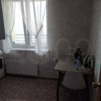 Продается 1-комнатная квартира, 38 м²