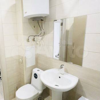 Продается 1-комнатная квартира, 40 м²