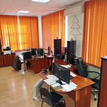 Сдается Нежилое помещение, 210 м²