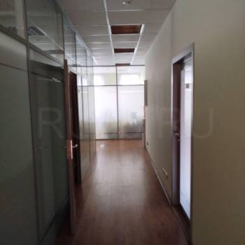 Сдается Нежилое помещение, 210 м²