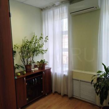 Сдается Нежилое помещение, 210 м²