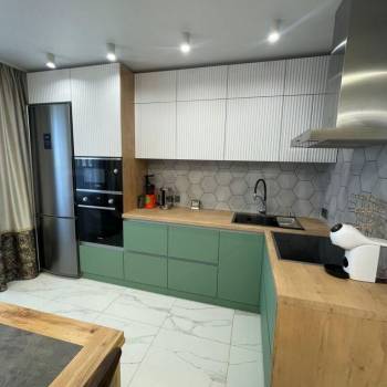 Сдается Многокомнатная квартира, 100 м²