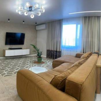 Сдается Многокомнатная квартира, 100 м²