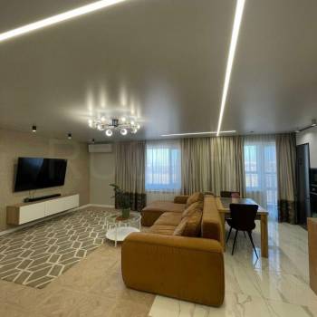 Сдается Многокомнатная квартира, 100 м²